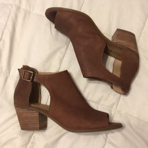 Lucky brand peep toe bootie